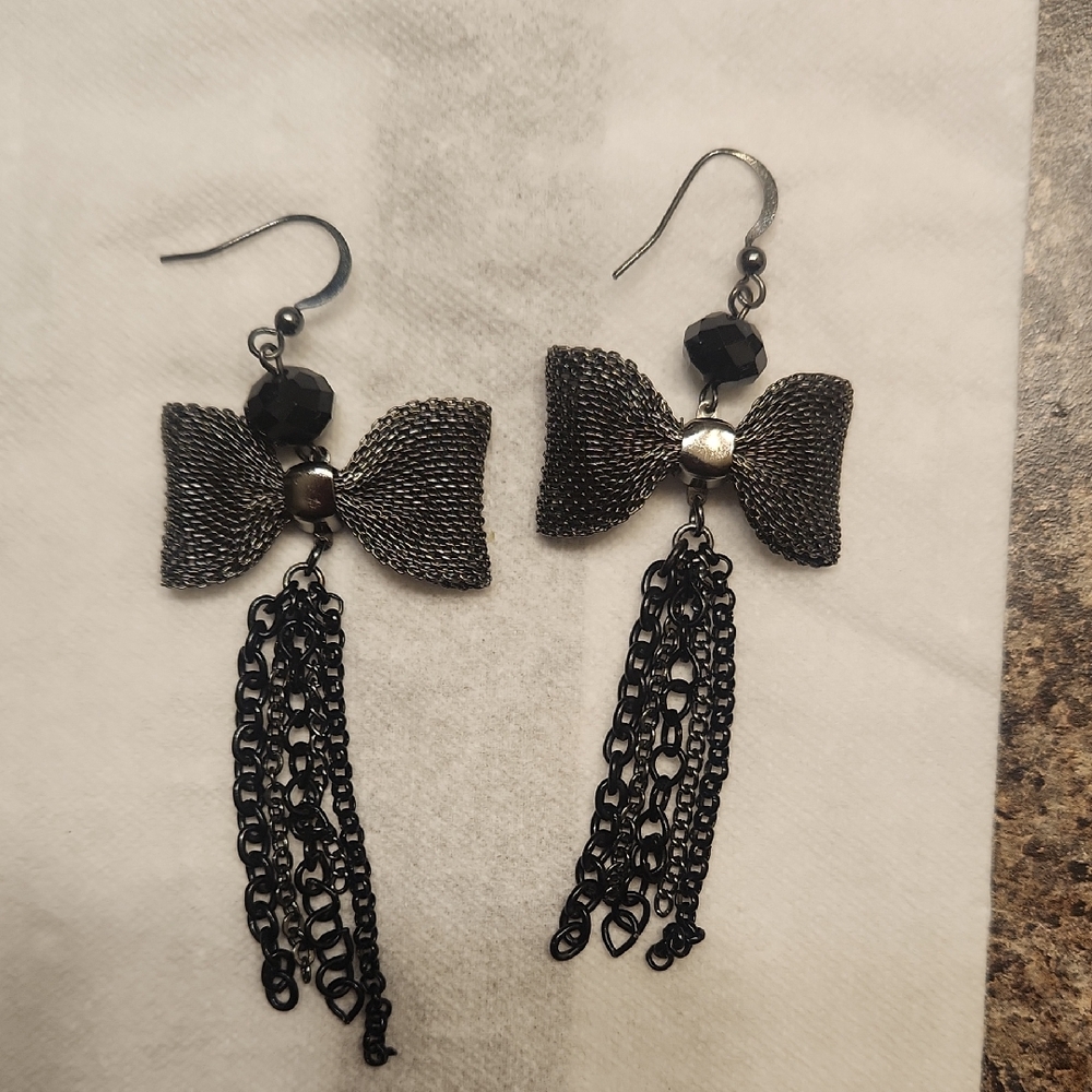Elegant Black Bow Earrings